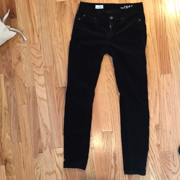 GAP Pants - Gap legging Jean. Lightweight corduroy.
